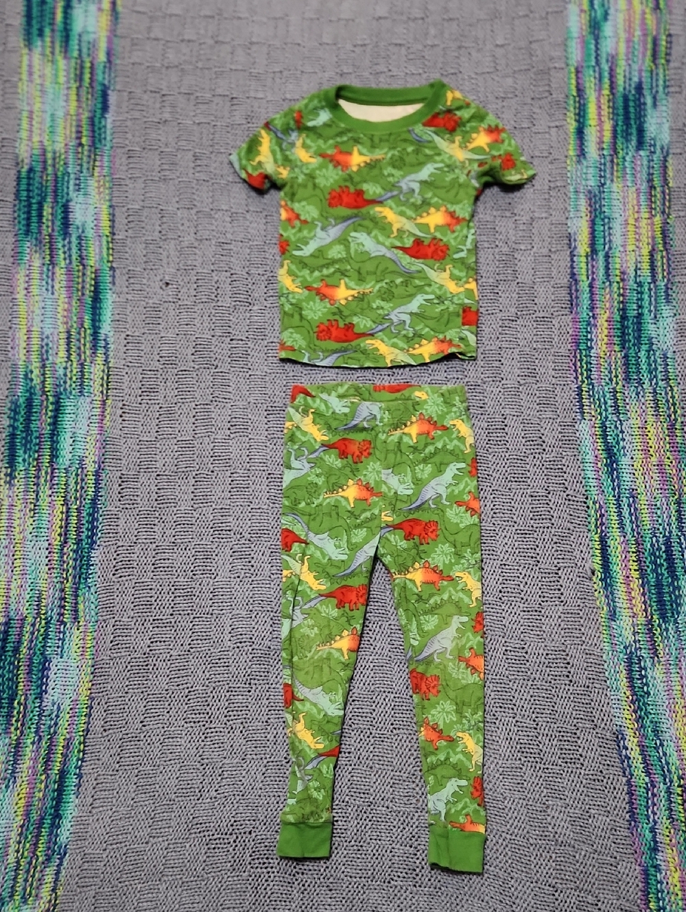 Kids' Wonder Nation Green Dinosaur Pajama Set - Short Sleeve Top & Leggings